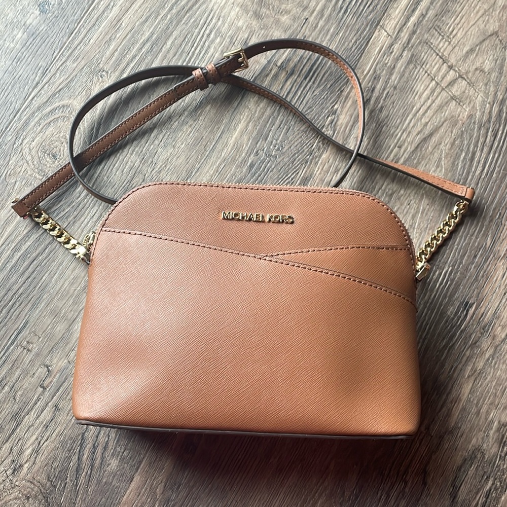 Camel colored Michael Kors crossbody bag - Jet Set Medium Dome